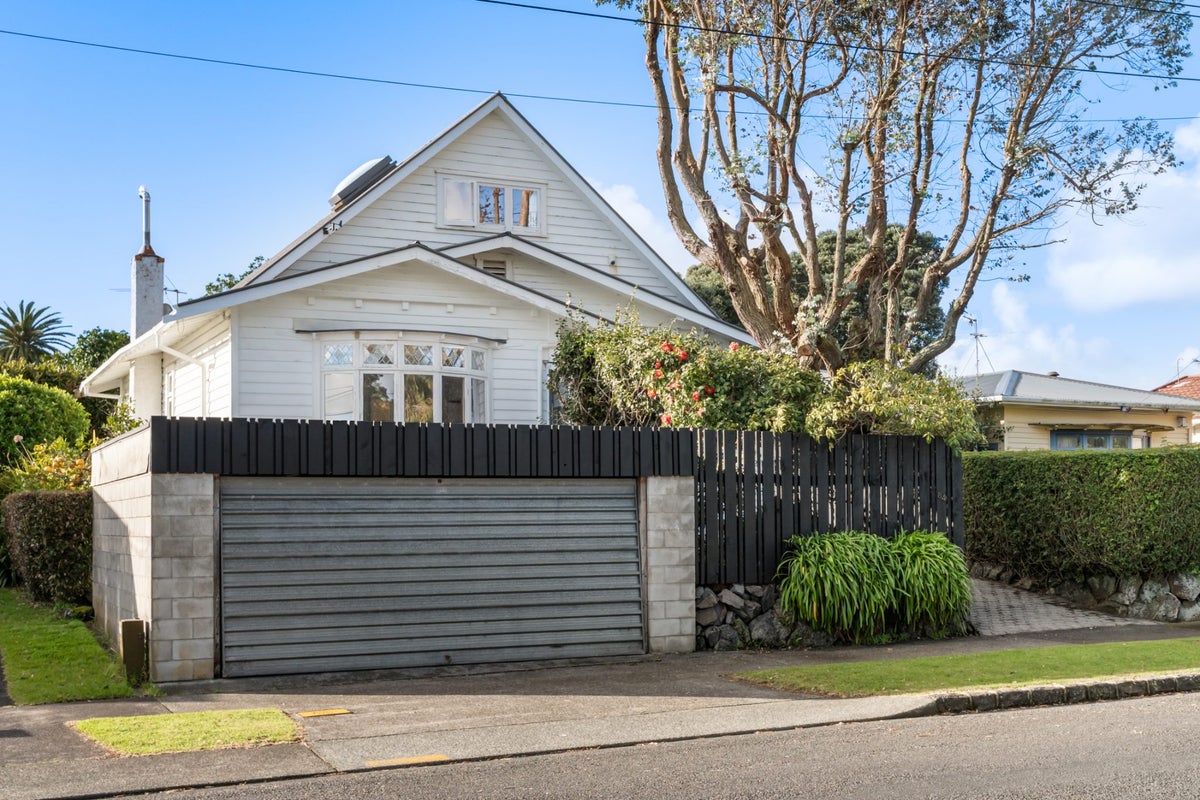 84 Halesowen Avenue, Mount Eden, Auckland - Carousel 1