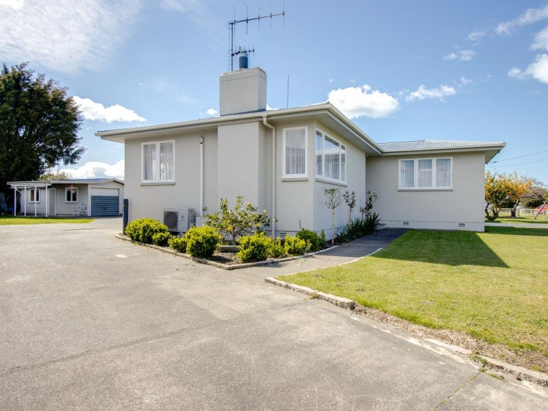 34 Darwin Crescent, Maraenui, Napier - Carousel 1