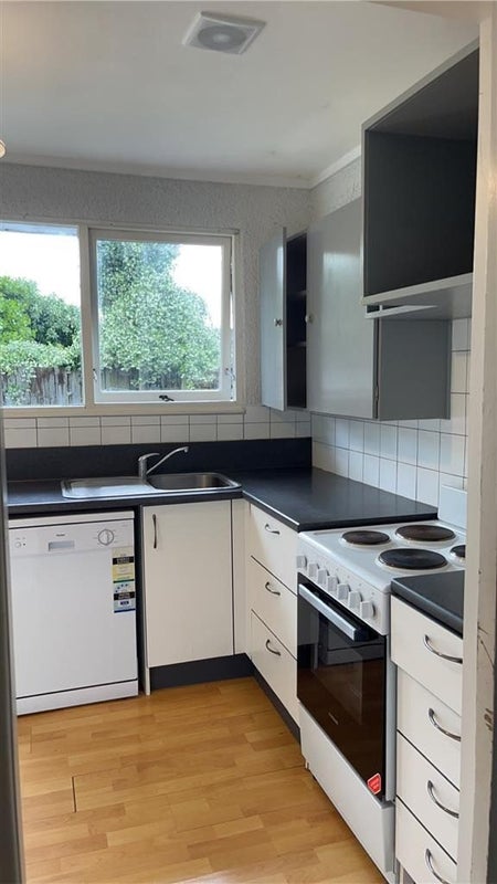 4/15 Glengarry Road, Glen Eden, Auckland - Carousel 1