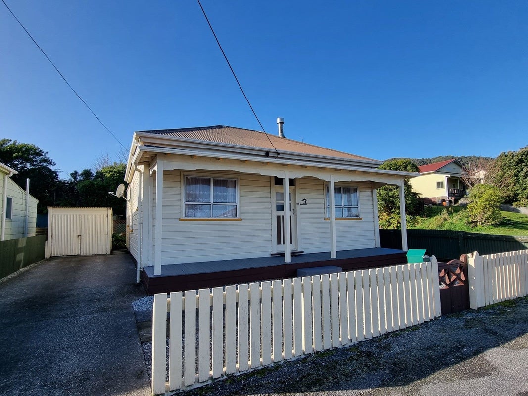 85 Bright Street, Cobden, Greymouth - Carousel 1