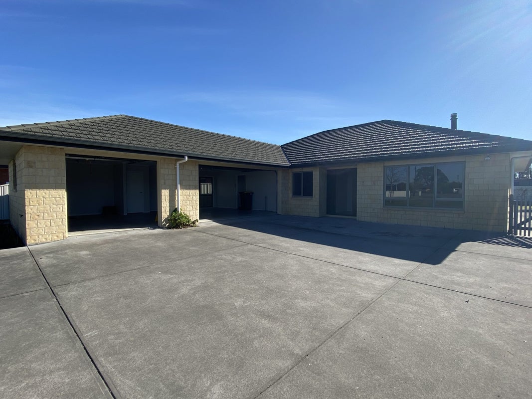 11 Solstone Drive, Solway, Masterton - Carousel 1