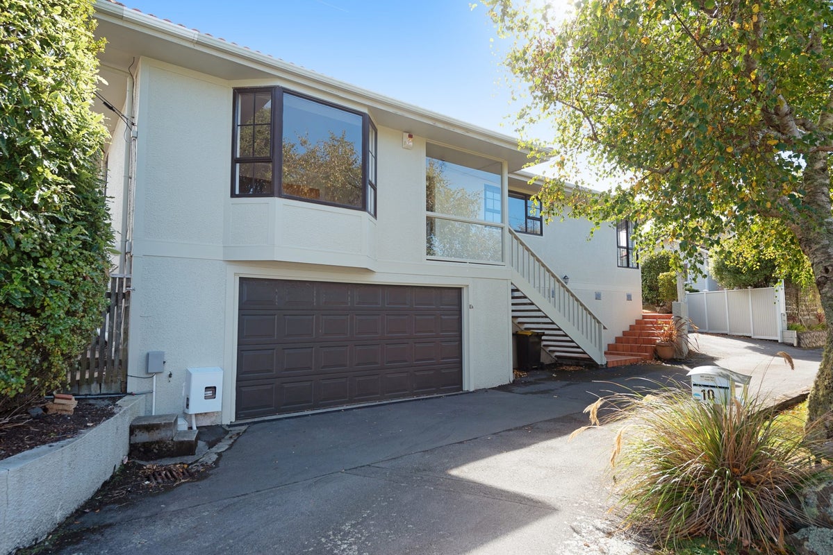 10A Bristow Place, Karori, Wellington - Carousel 1