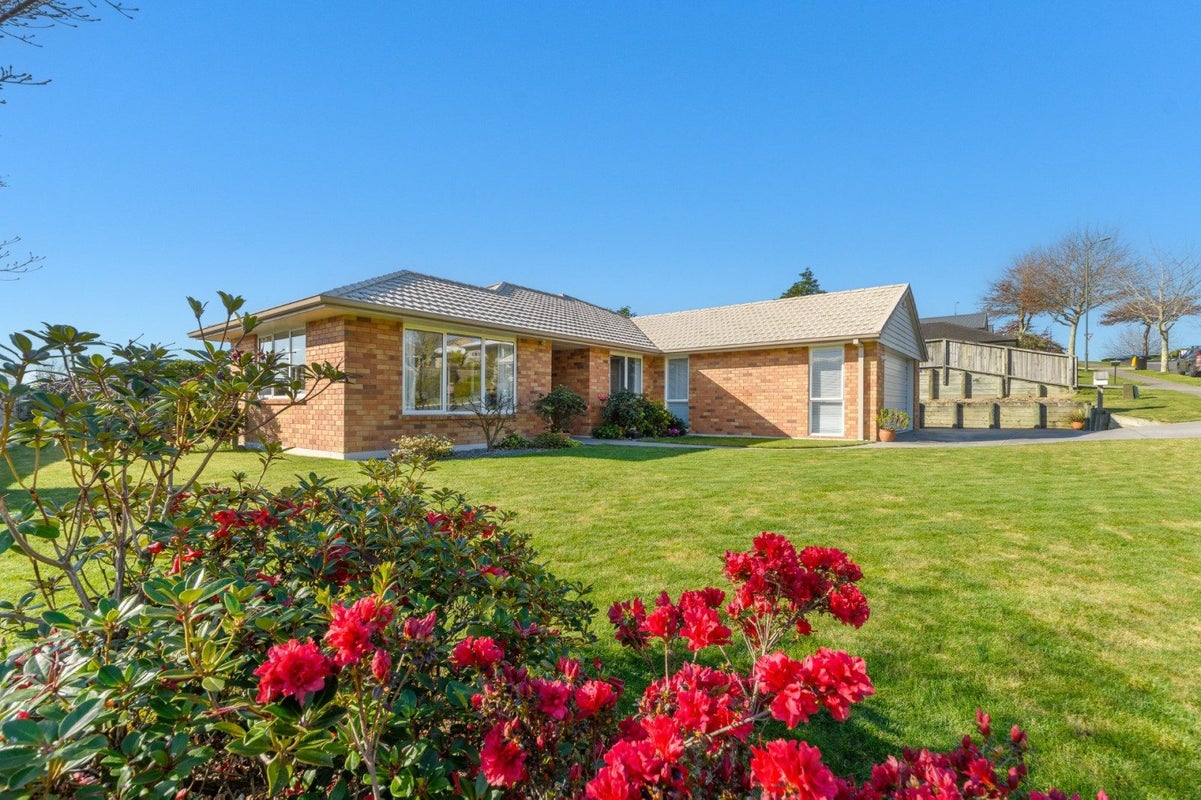 124 Rowesdale Drive, Ohauiti, Tauranga - Carousel 1