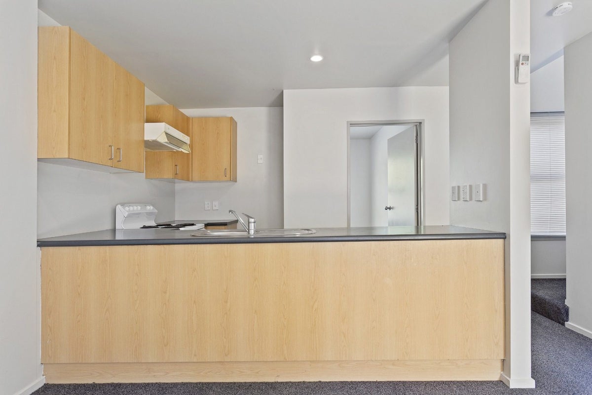 2/3 Grove Road, Addington, Christchurch - Carousel 2