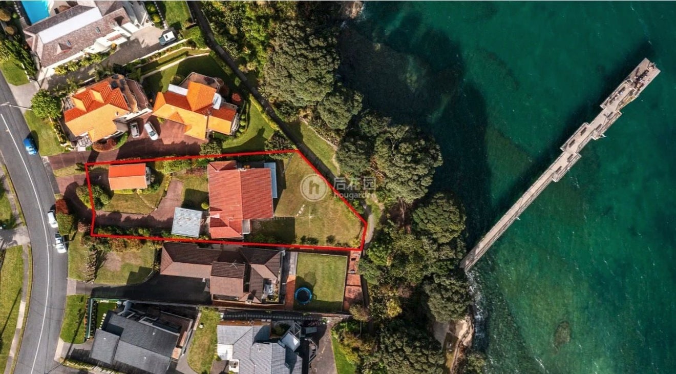 5 Churchill Road, Murrays Bay, Auckland - Carousel 1