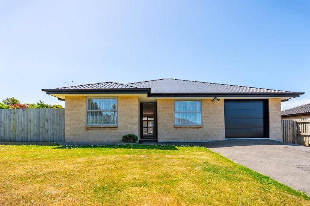 3 Mueller Drive, Oceanview, Timaru - Carousel 1