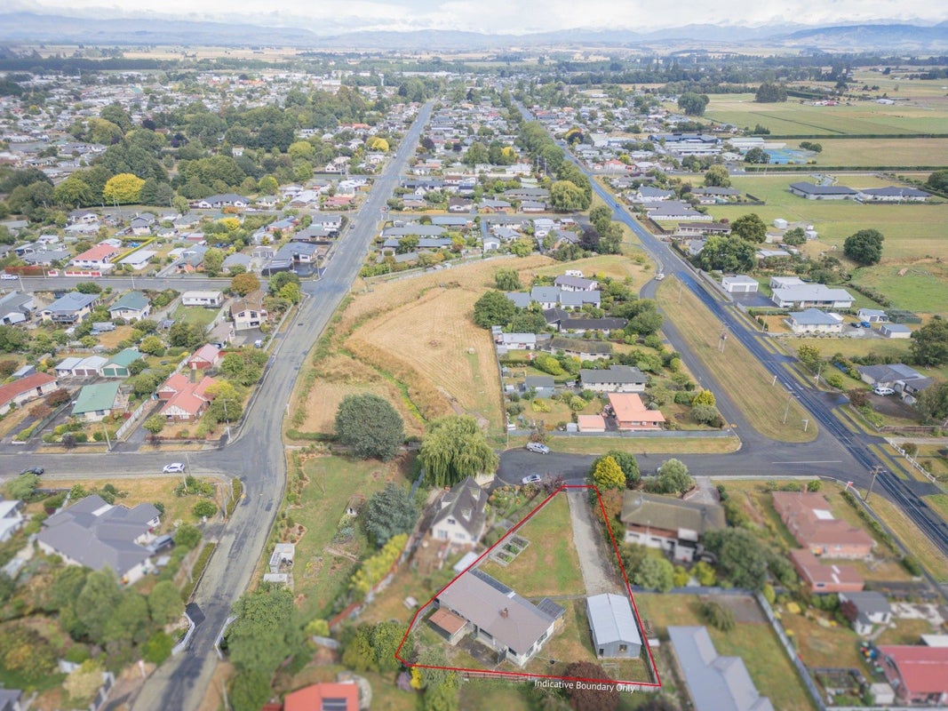 72 John Street North, Temuka - Carousel 19