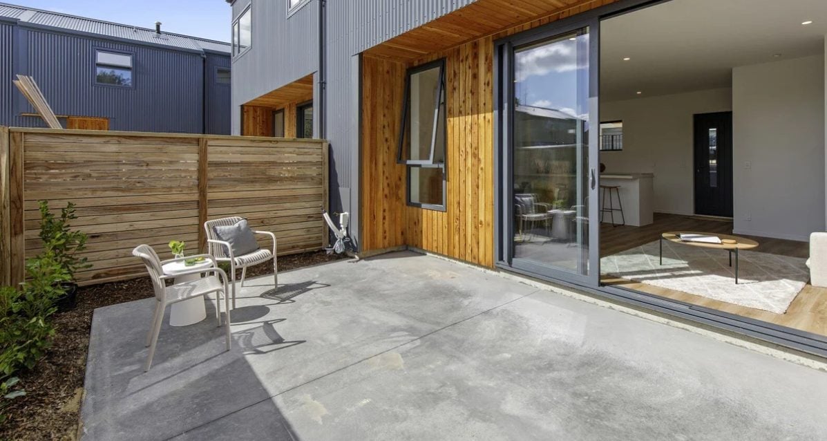 5/33 Raukawa Street, Stokes Valley, Lower Hutt - Carousel 1