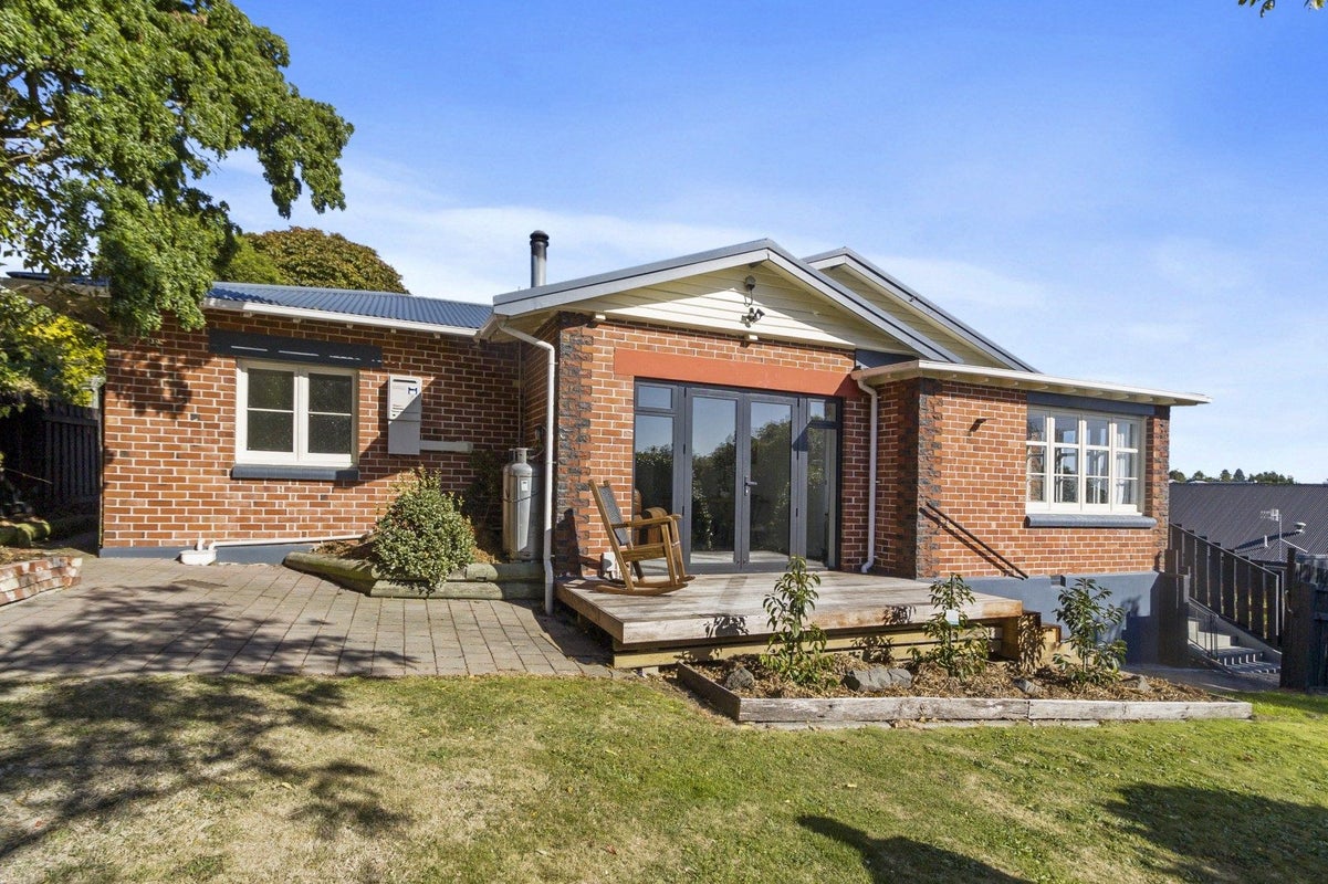 6 Hertnon Street, West End, Timaru - Carousel 1