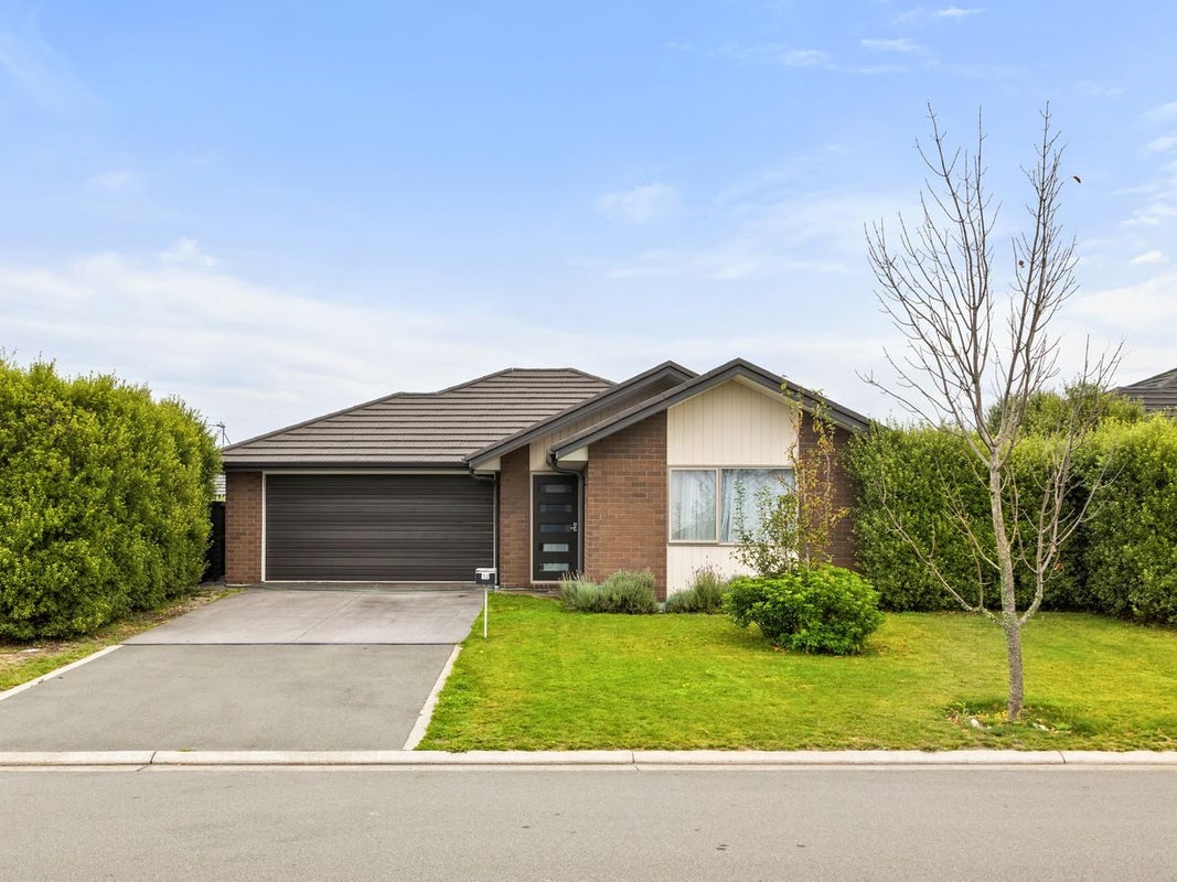 12 Charlbury Drive, Rolleston, Rolleston - Carousel 1