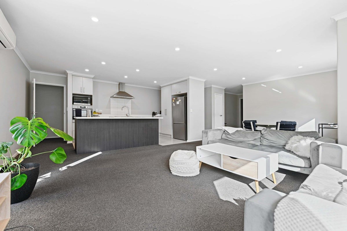 245 Dixon Road, Fitzroy, Hamilton - Carousel 2