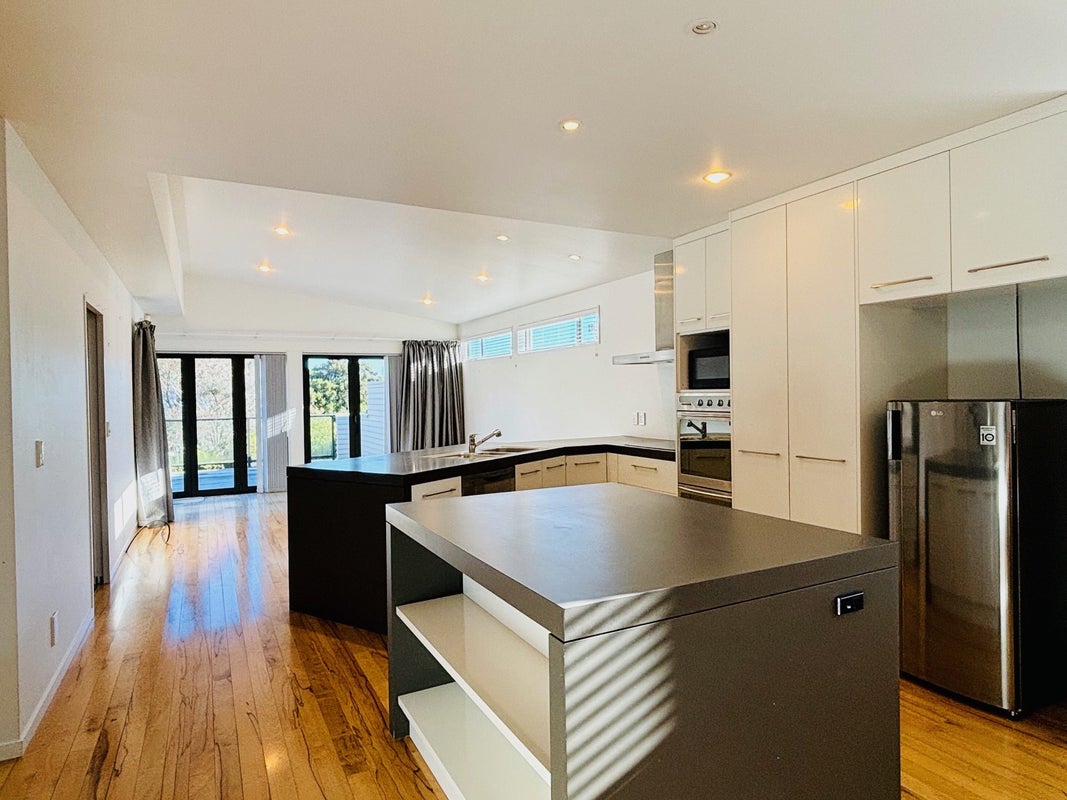 48 Deep Creek Road, Torbay, Auckland - Carousel 2