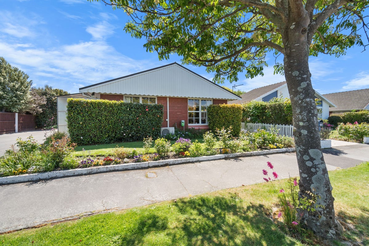 1/42 Raxworthy Street, Ilam, Christchurch - Carousel 1