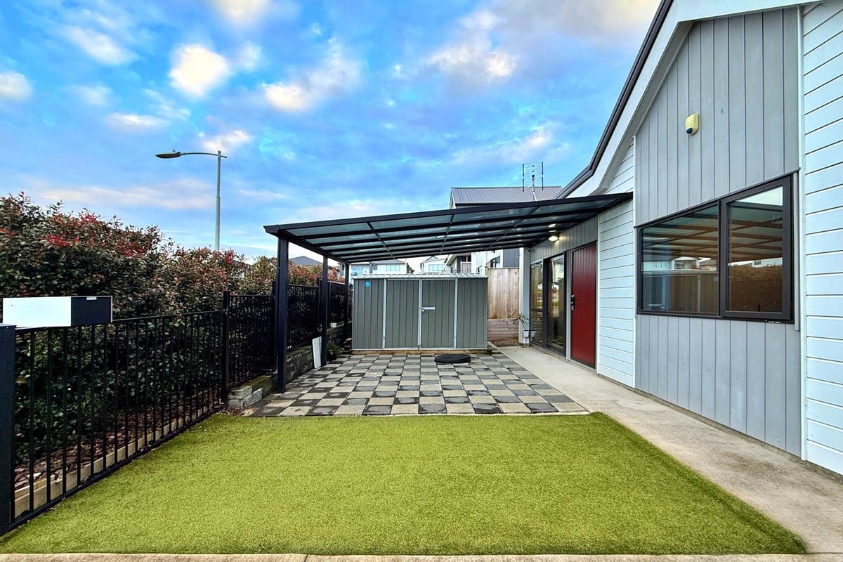 5 Treeline Lane, Flat Bush, Manukau City, Auckland - Carousel 1
