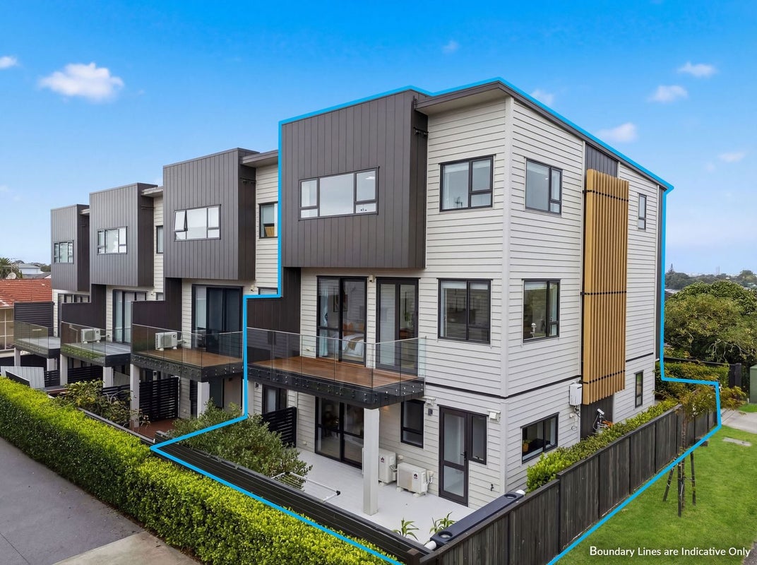 4A Fowler Street, Northcote, Auckland - Carousel 1