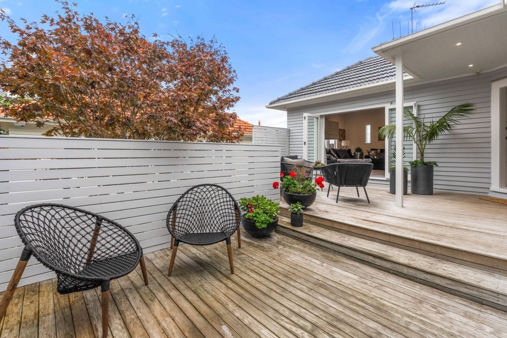 15 Riddell Road, Glendowie, Auckland - Carousel 1
