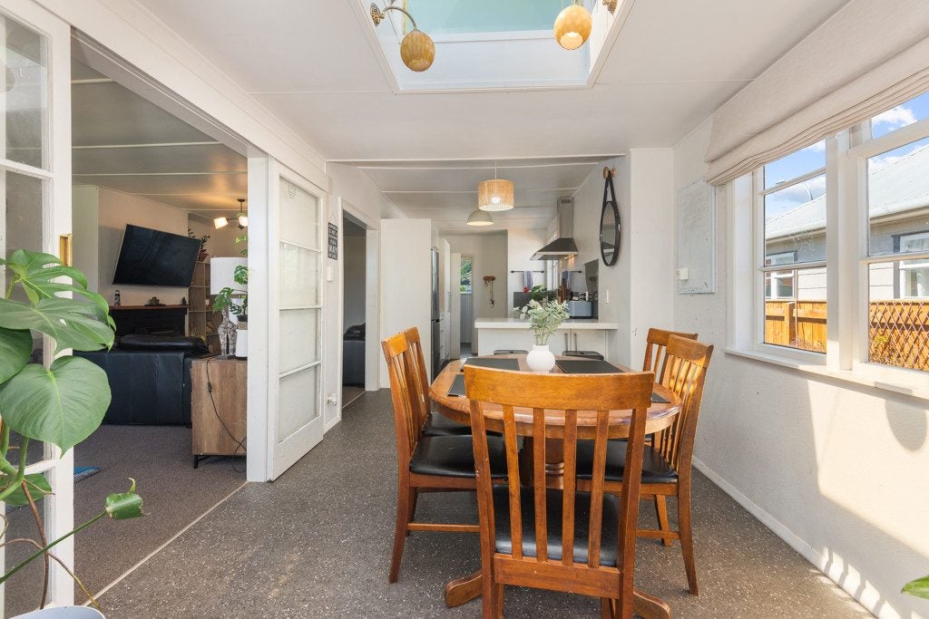137 Rangiora Avenue, Roslyn, Palmerston North - Carousel 2