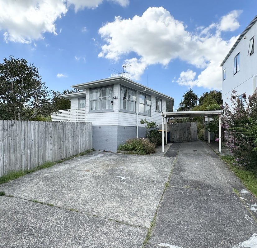 22 Tara Road, Henderson, Auckland - Carousel 13