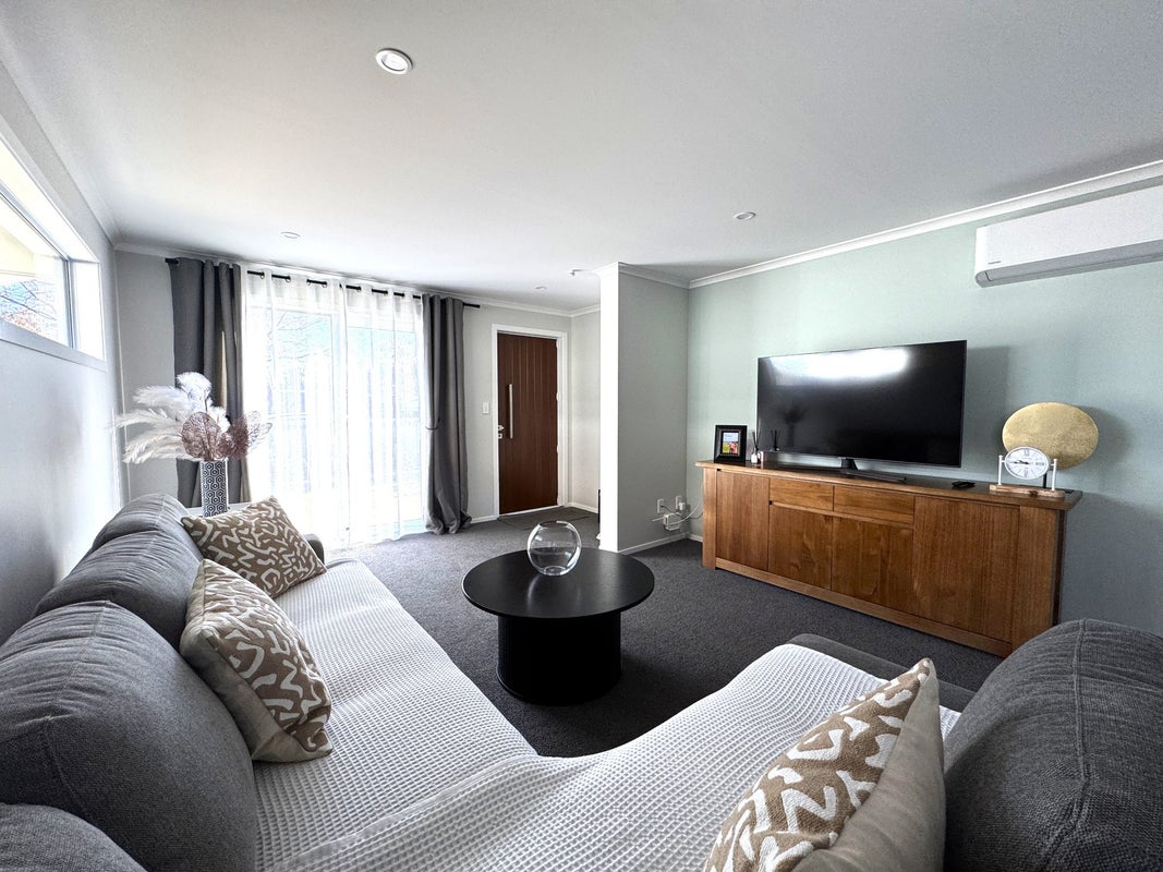 2A Paisley Street, Awapuni, Palmerston North - Carousel 2