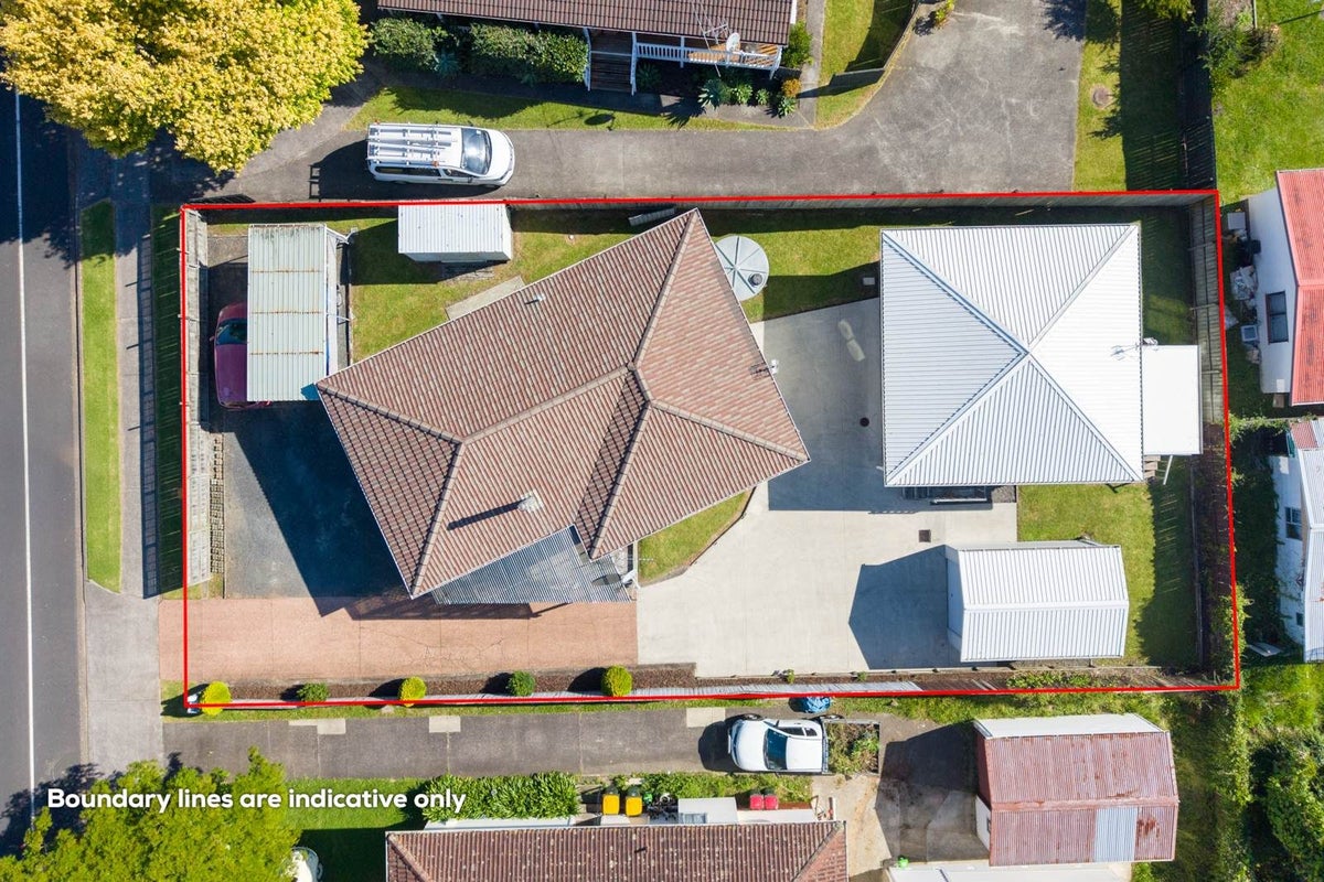 35 Aberfeldy Avenue, Highland Park, Auckland - Carousel 1