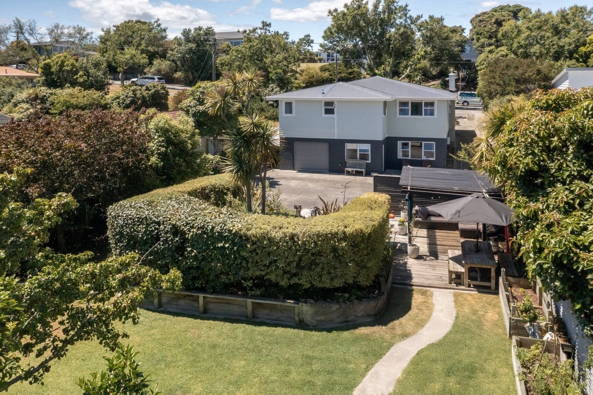 63 Alexander Road, Raumati Beach, Paraparaumu - Carousel 1