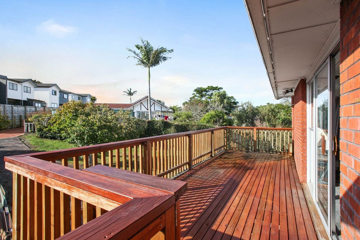 35B Vincent Street, Howick, Auckland - Carousel 1