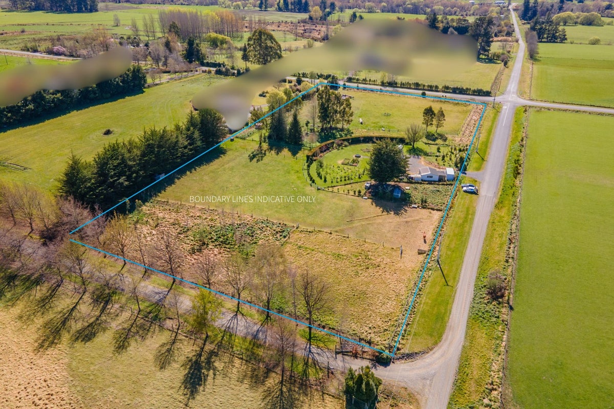 12 Guthrie Road, Pleasant Valley, Geraldine - Carousel 2