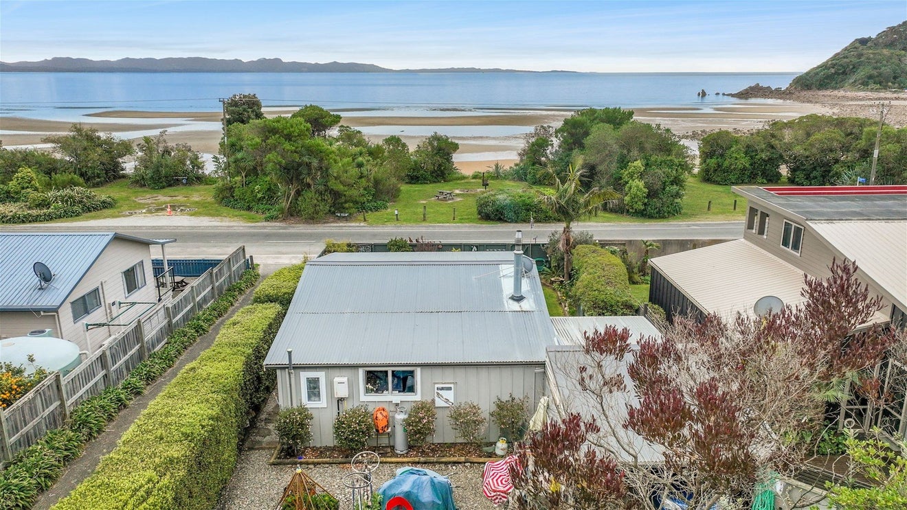 1142 Abel Tasman Drive, Takaka - Carousel 1