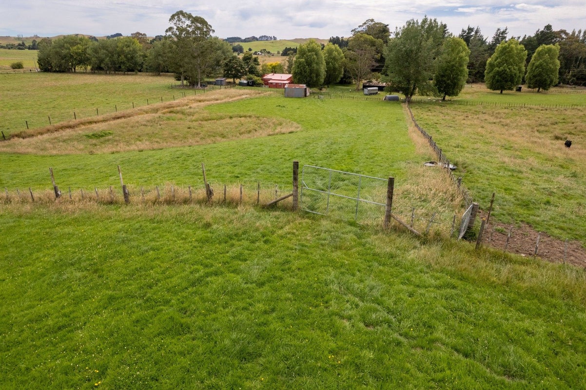 496 Garfield Road, Dannevirke - Carousel 50
