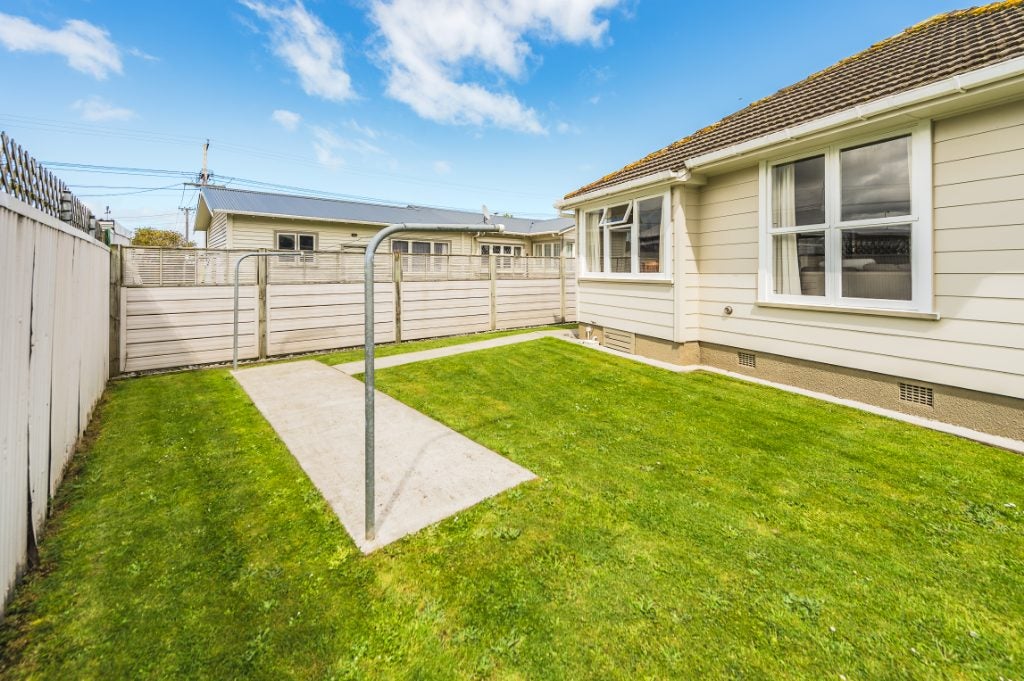 12 Bignell Street, Gonville, Whanganui - Carousel 14