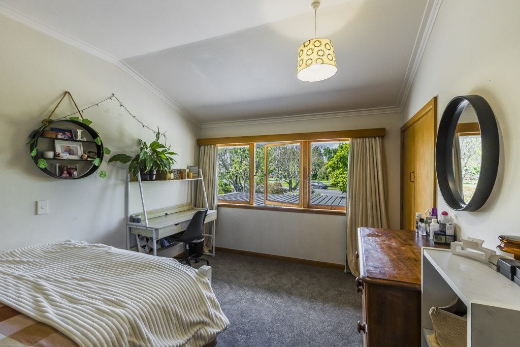 20 Neeve Road, Taradale, Napier - Carousel 20