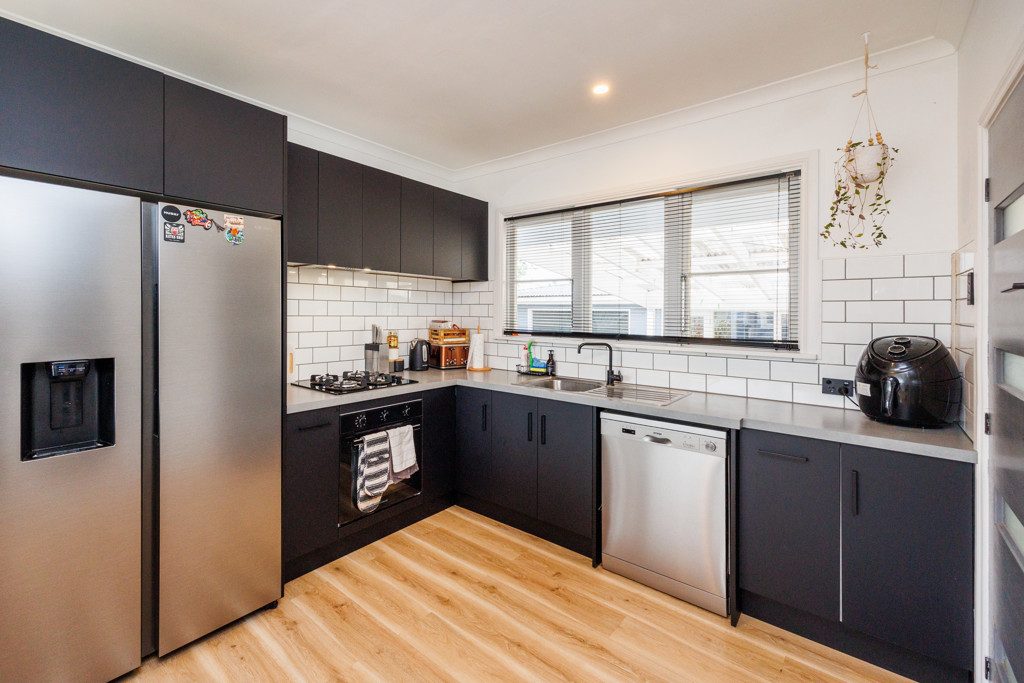 23 Forbury Avenue, Takaro, Palmerston North - Carousel 2