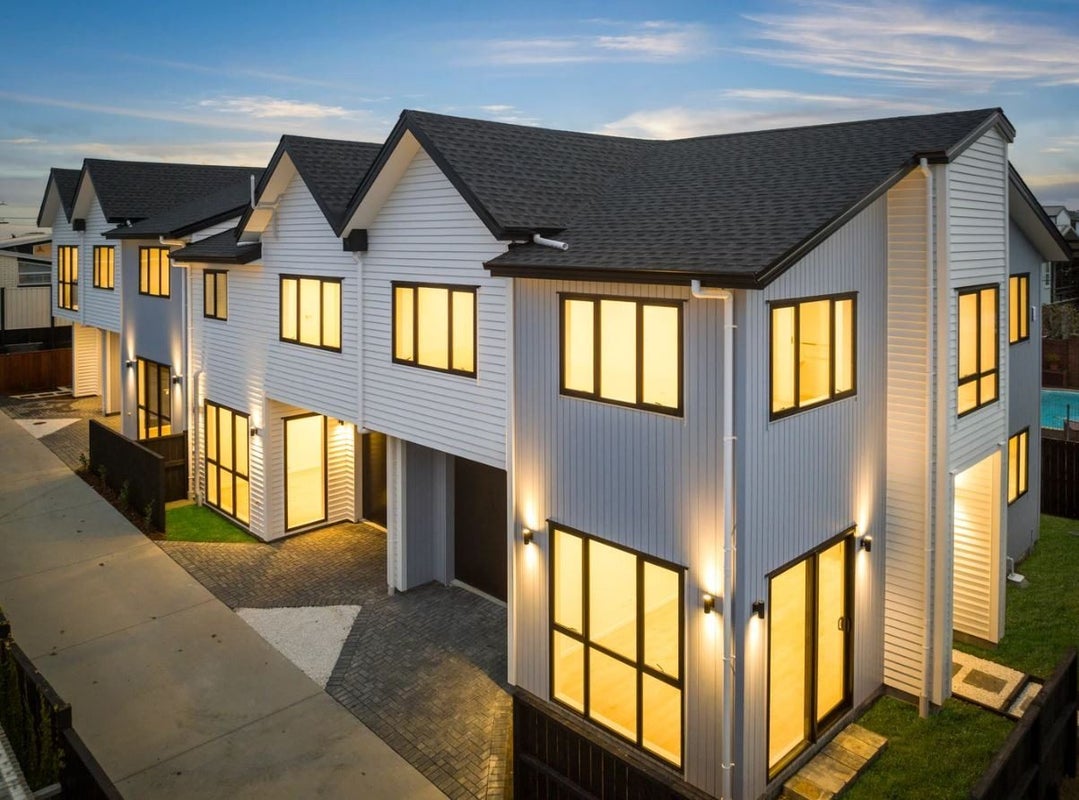 49C Exminster Street, Blockhouse Bay, Auckland - Carousel 1