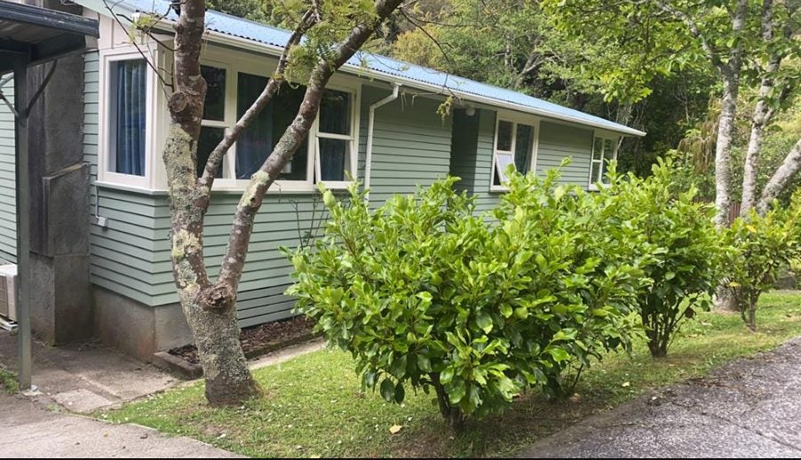 73 Elmslie Road, Pinehaven, Upper Hutt - Carousel 1
