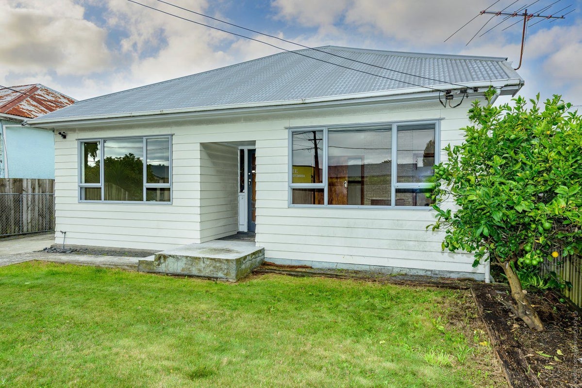 338 Selwyn Street, Addington, Christchurch - Carousel 24