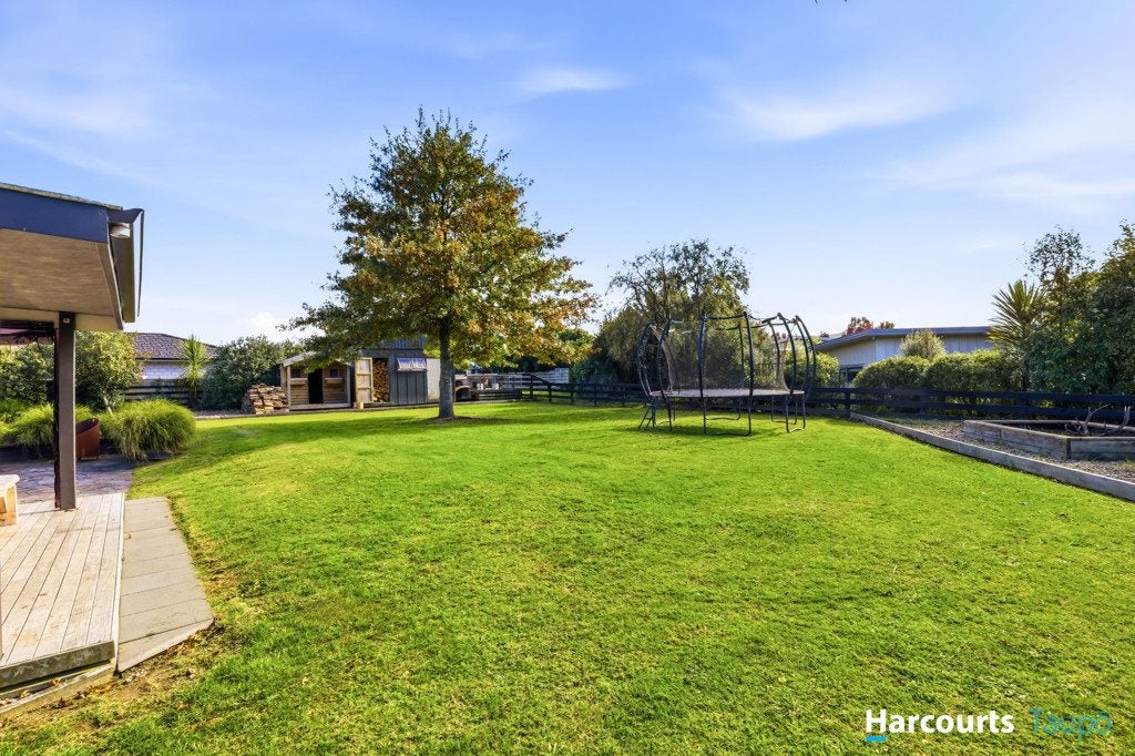 92 Lisland Drive, Kinloch, Taupo - Carousel 2