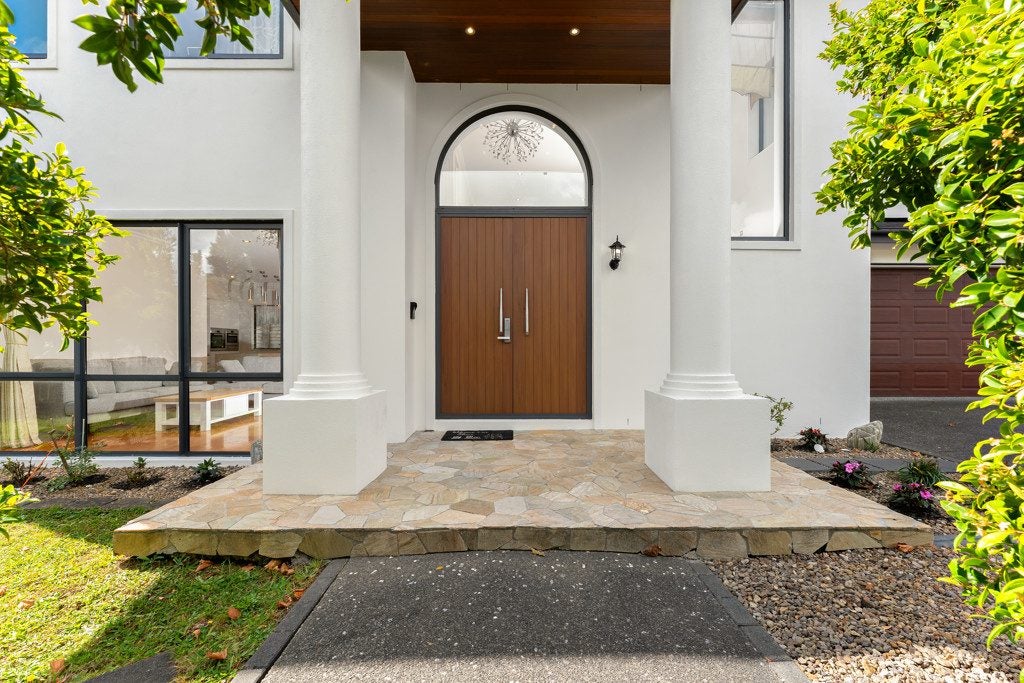 64 Harrowglen DR, Northcross, Auckland - Carousel 2