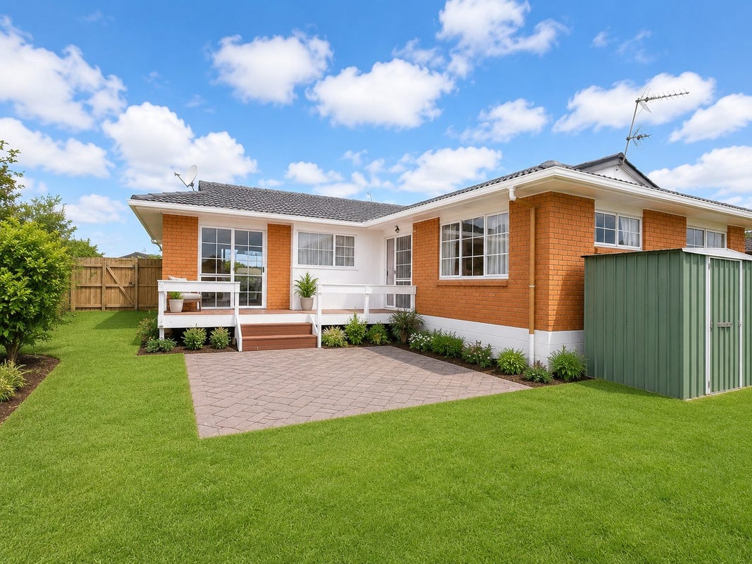 139 Whitford Road, Somerville, Manukau - Carousel 12
