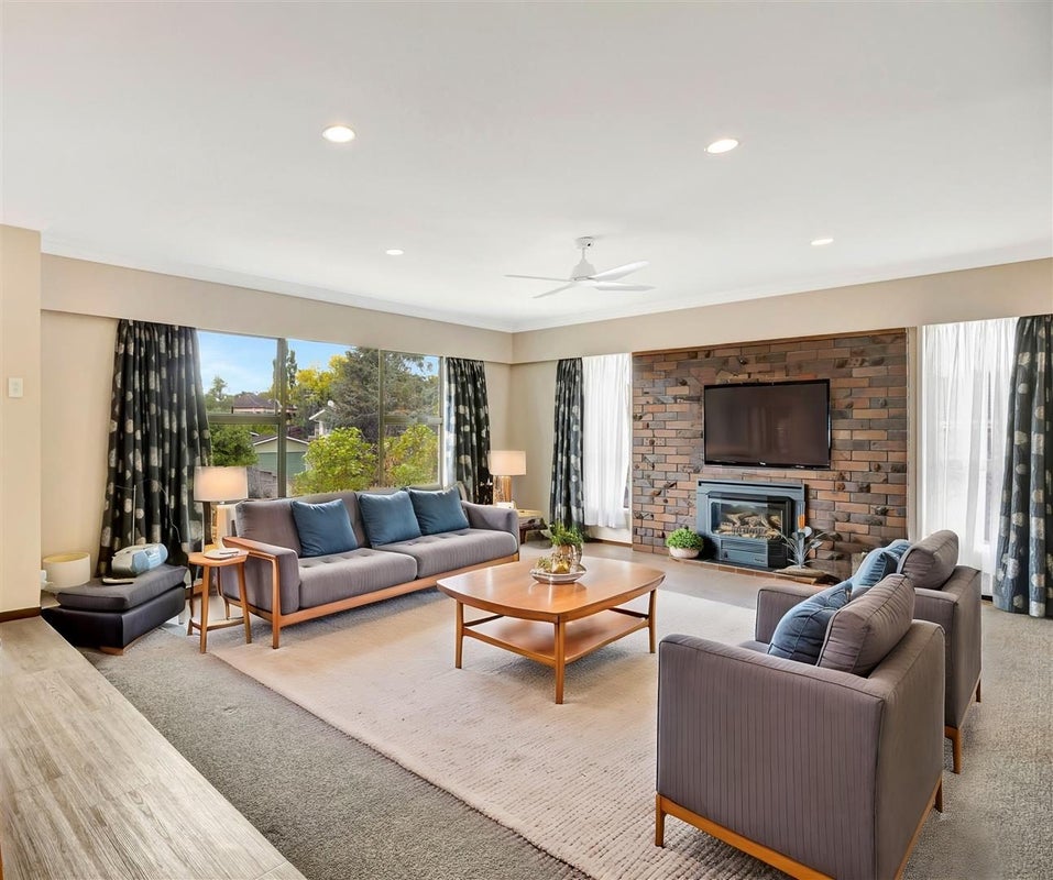 20 Sunnyhills Avenue, Glenview, Hamilton - Carousel 2