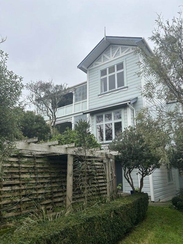 4 Batham Drive, Mount Victoria, Wellington - Carousel 1