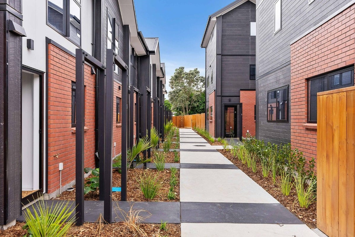 13/51 Te Kanawa Crescent, Henderson, Auckland - Carousel 15