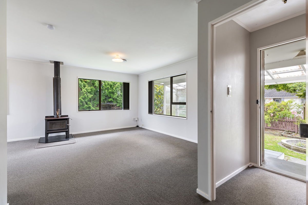 28 Keeling Street, West End, Palmerston North - Carousel 2