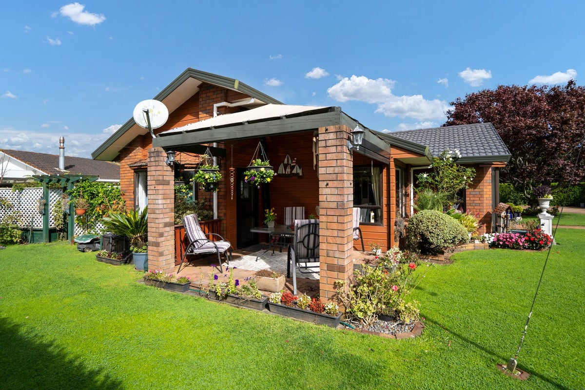 54 Raleigh Street, Leamington, Cambridge - Carousel 2