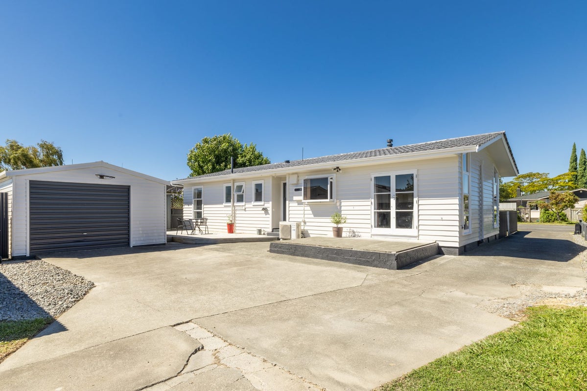 115 Harold Holt Avenue, Pirimai, Napier - Carousel 1