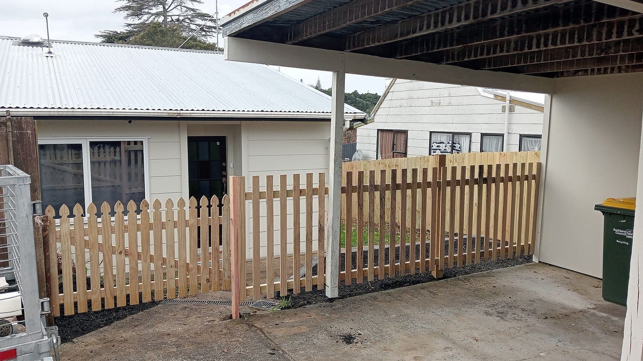 3/223 Birkdale Road, Birkdale, Auckland - Carousel 2
