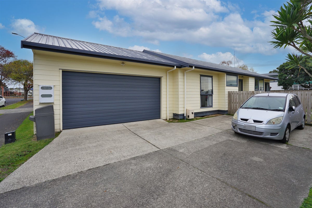 1A Scott Avenue, Hamilton East, Hamilton - Carousel 1