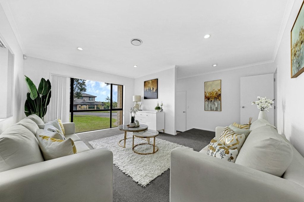 15A Thomas Road, Flat Bush, Auckland - Carousel 2