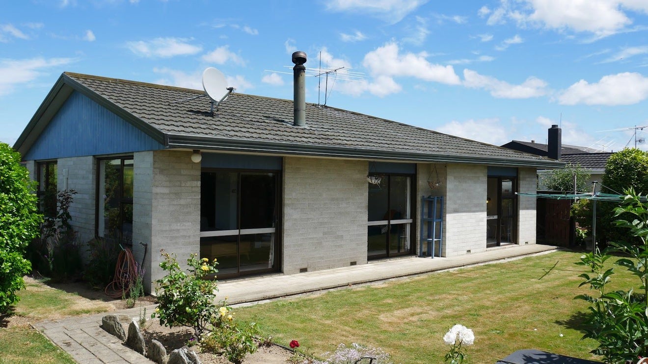 22 Falcon Street, Newfield, Invercargill - Carousel 1