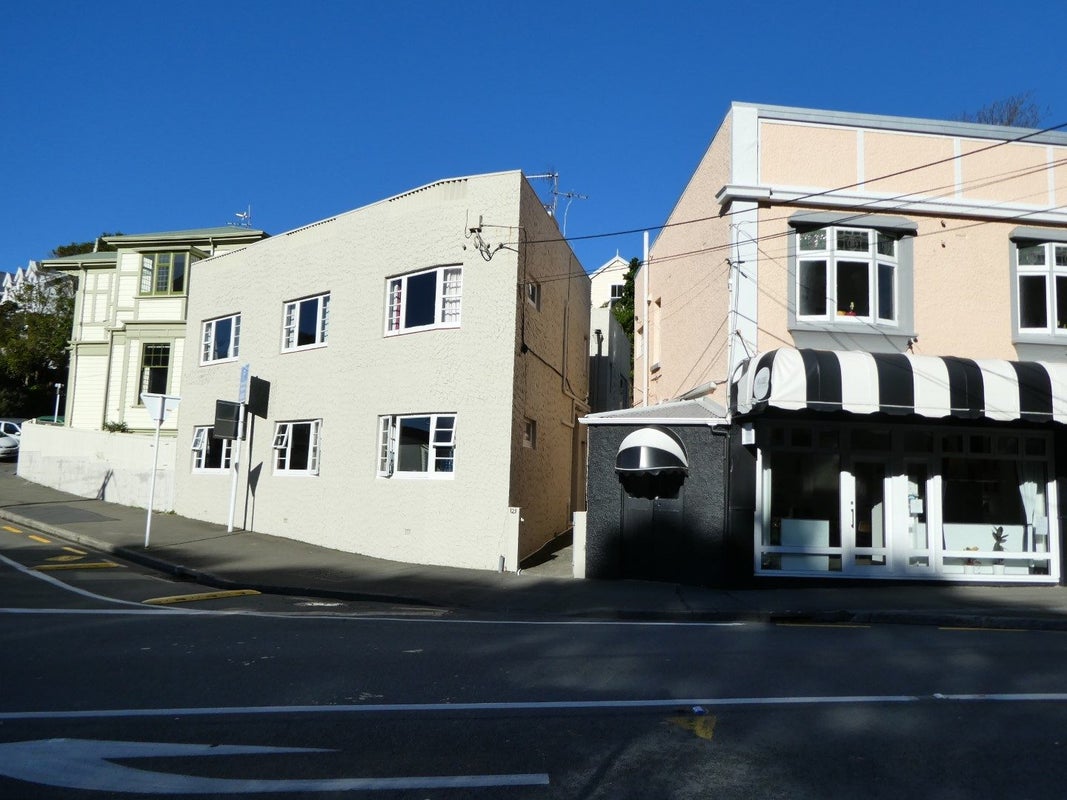 4/121 Hill Street, Thorndon, Wellington - Carousel 1