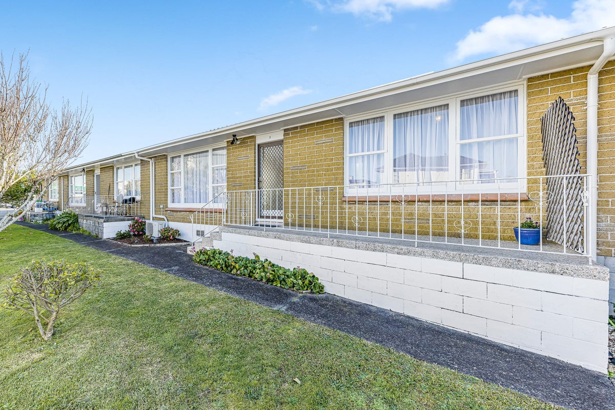3/222 Edmonton Road, Te Atatu South, Auckland - Carousel 2